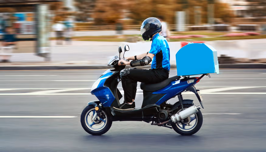 Derik Moto Kurye